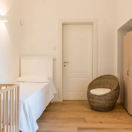 Helloapulia Coccaro Vila *